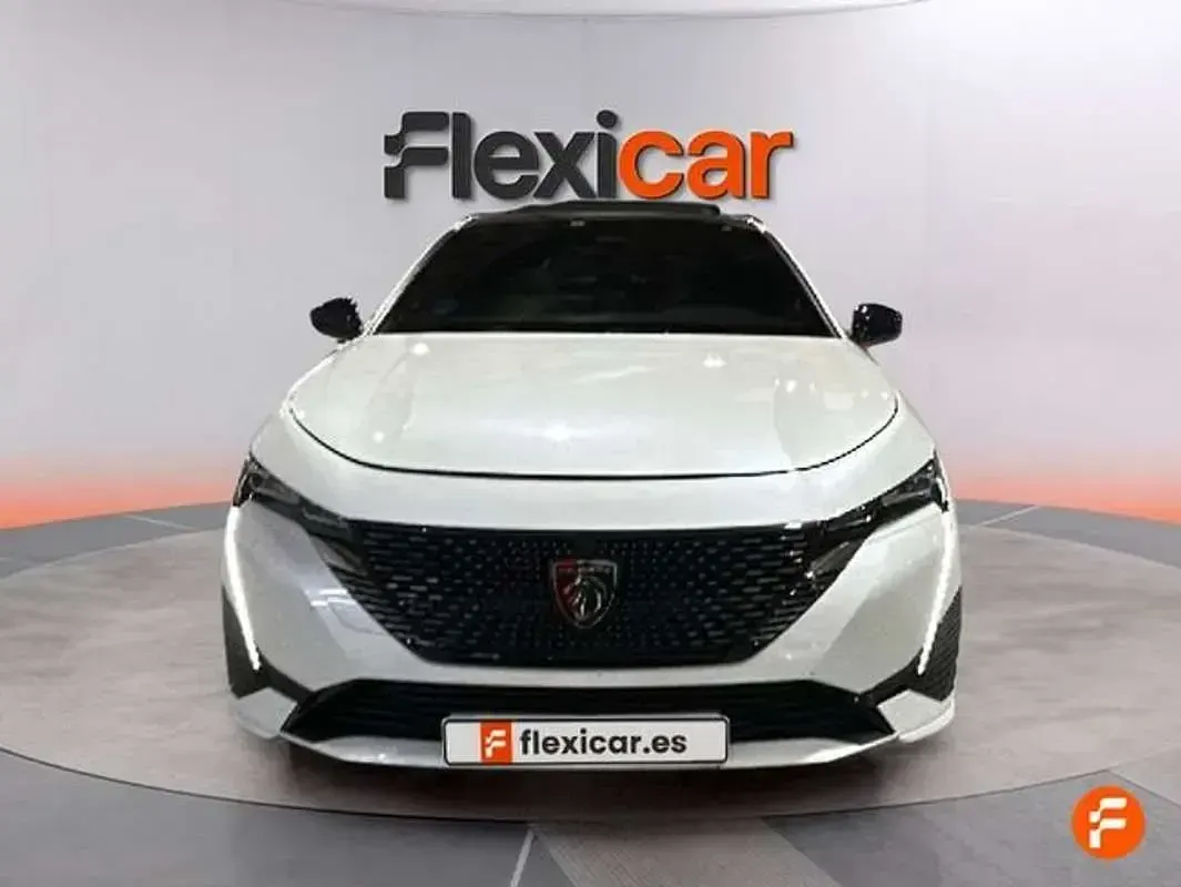 Usado Peugeot 308 179 CV (131 kW) 2022 Blanco Berlina
