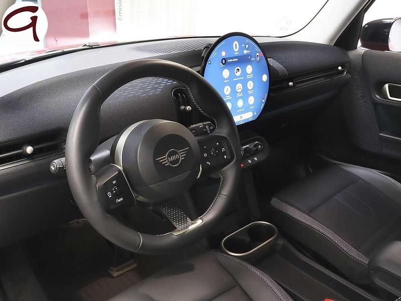 Usado Mini Cooper Essential 156 CV (114 kW) 2025 Rojo Utilitario