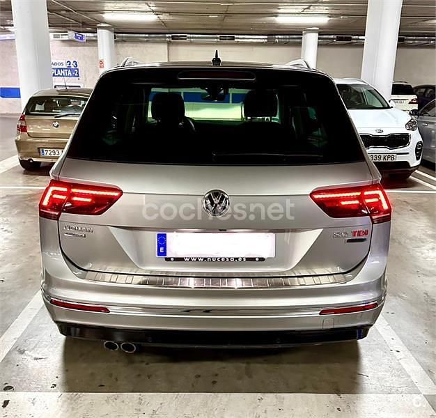 Usado VW Tiguan Sportline 150 CV (110 kW) 2019 Gris / plata SUV
