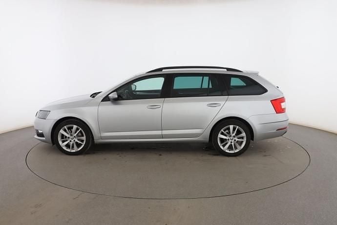 Usado Skoda Octavia 150 CV (110 kW) 2017 Gris Familiar