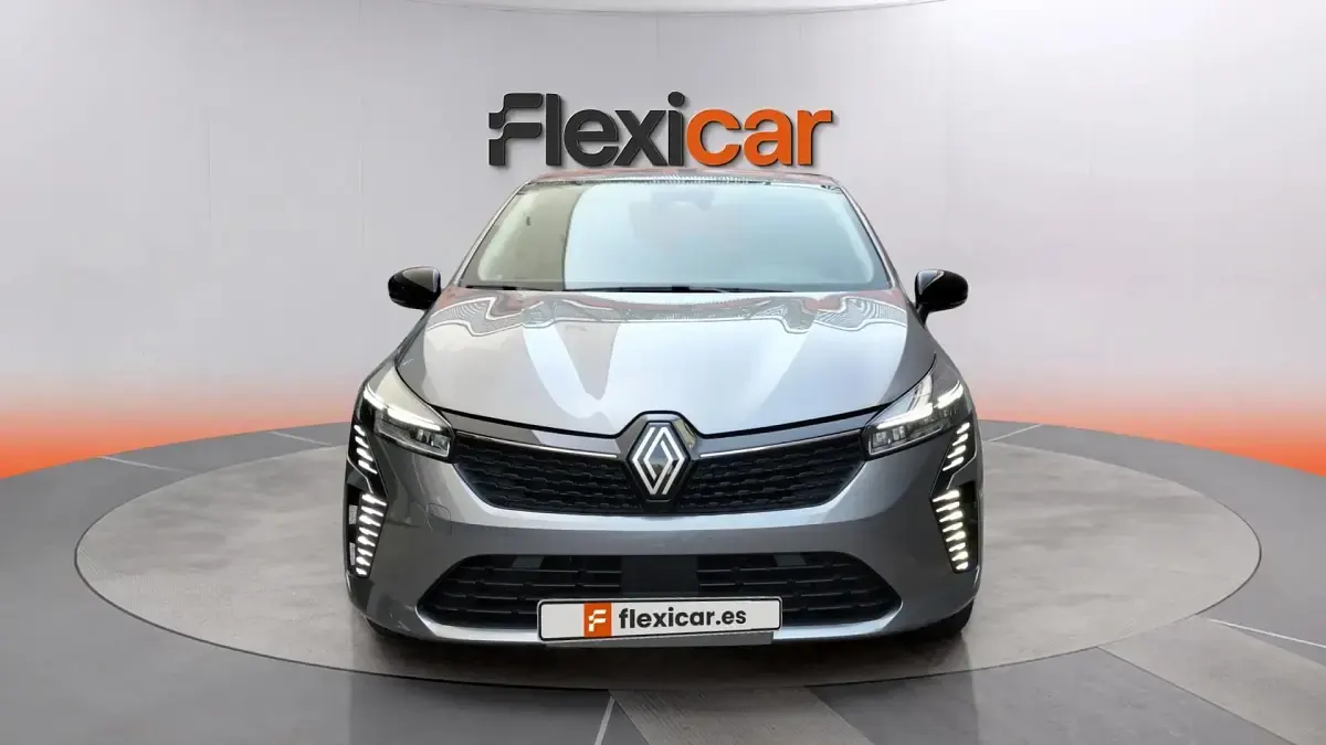 Usado Renault Clio V Evolution 100 CV (73 kW) 2025 Gris Berlina