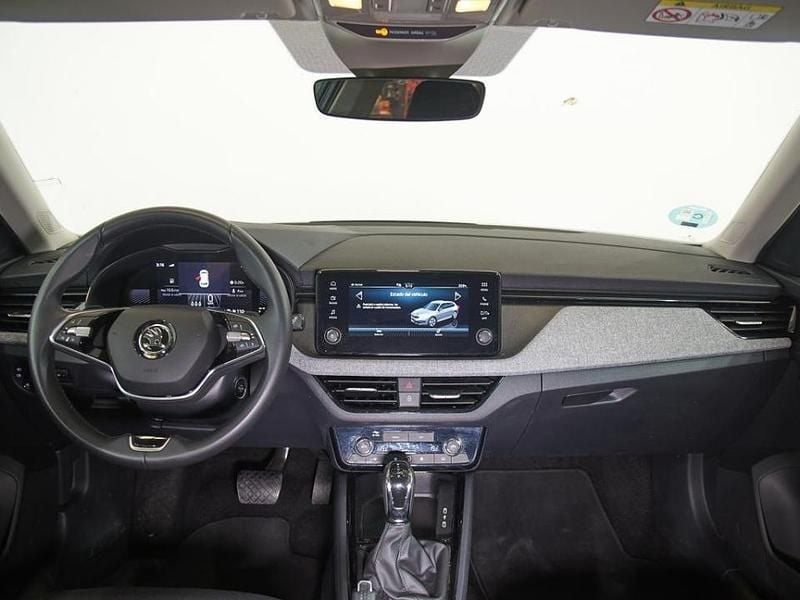 Usado Skoda Kamiq Selection 116 CV (85 kW) 2025 Blanco SUV