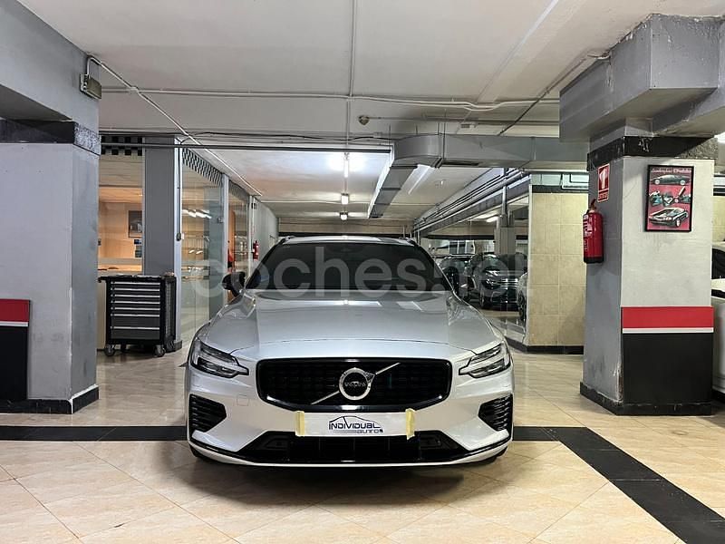 Gris Usado 2021 Volvo V60 R-Design Familiar | 29.990 € (Un poco caro) - Imagen 1/4