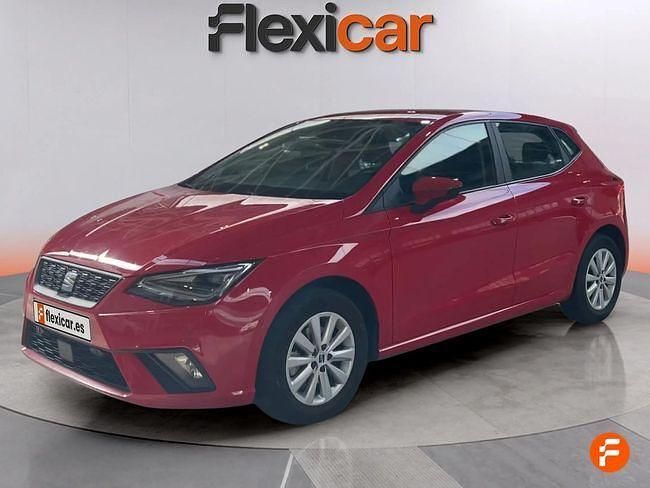 Usado Seat Ibiza Style 110 CV (80 kW) 2022 Rojo Utilitario