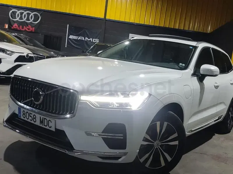 Usado Volvo XC60 Core 350 CV (257 kW) 2023 Blanco SUV