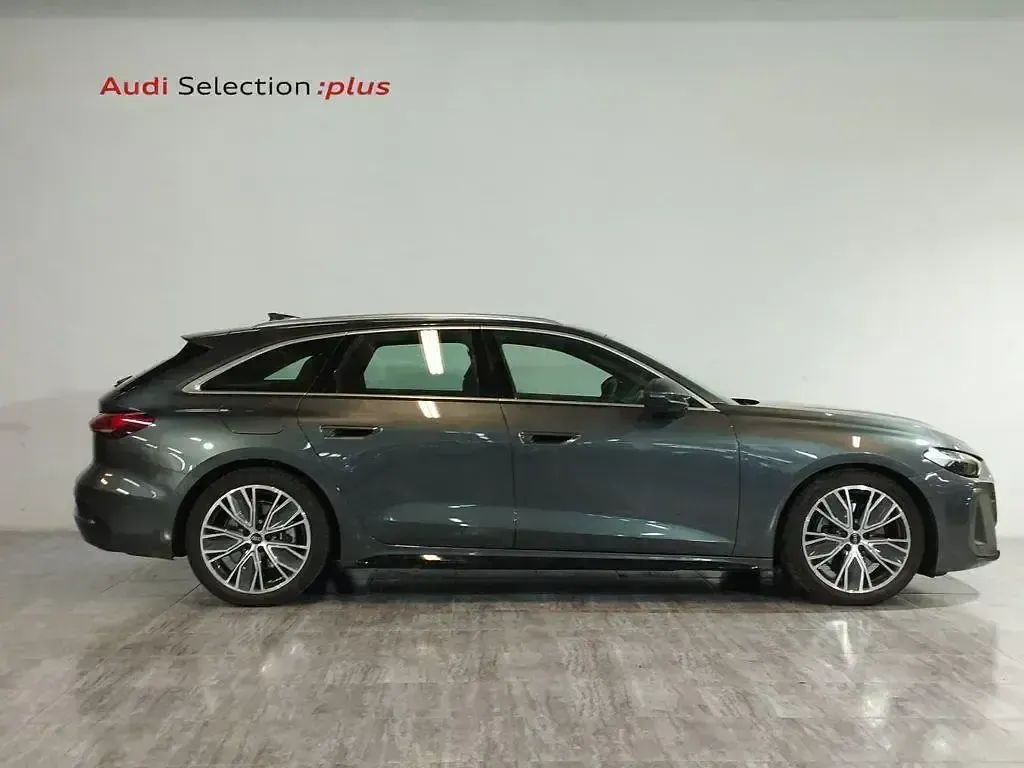 Usado Audi A5 S-Line 204 CV (150 kW) 2025 Gris Familiar