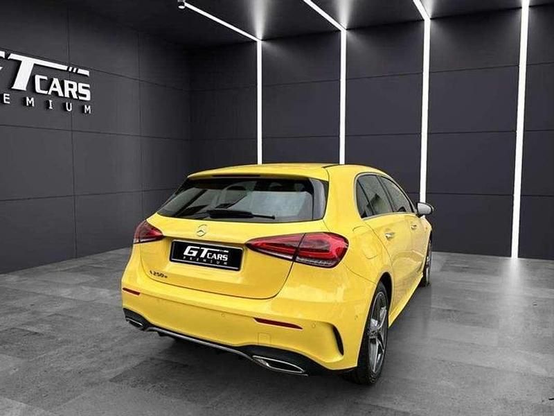 Usado Mercedes A220 AMG 218 CV (160 kW) 2021 Amarillo Berlina