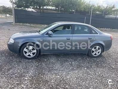 Gris / plata Usado 2004 Audi A4 Sport Berlina | 2300 € (Super precio) - Imagen 1/4
