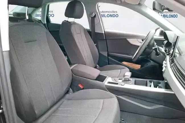 Usado Audi A4 Advanced Plus 150 CV (110 kW) 2023 Negro Berlina