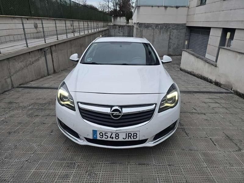 Usado Opel Insignia Business 136 CV (100 kW) 2016 Blanco Berlina