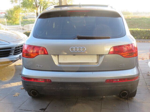 Usado Audi Q7 350 CV (257 kW) 2007 Plata SUV