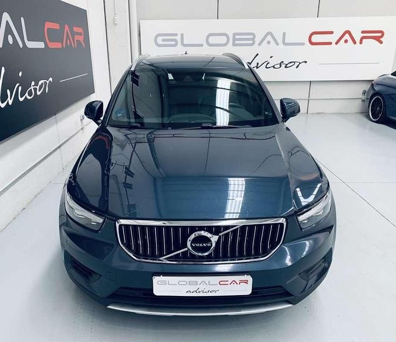Usado Volvo XC40 Inscription 211 CV (155 kW) 2022 Azul SUV