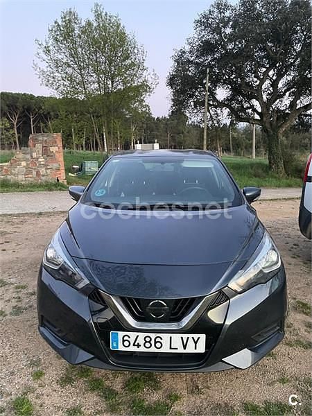 Usado Nissan Micra Acenta 90 CV (66 kW) 2018 Gris / plata Utilitario