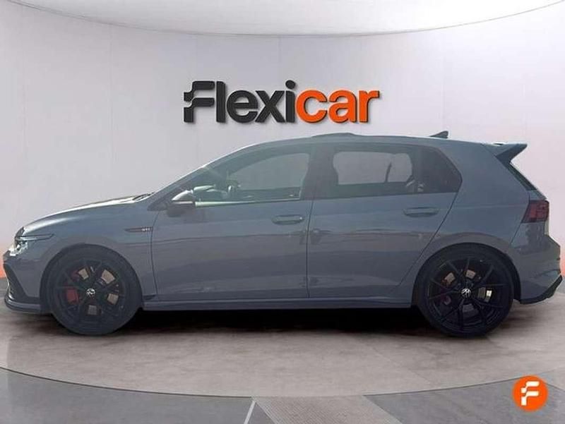 Usado VW Golf VII GTI 300 CV (220 kW) 2021 Gris Utilitario