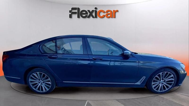 Usado BMW 750 450 CV (330 kW) 2016 Gris Berlina