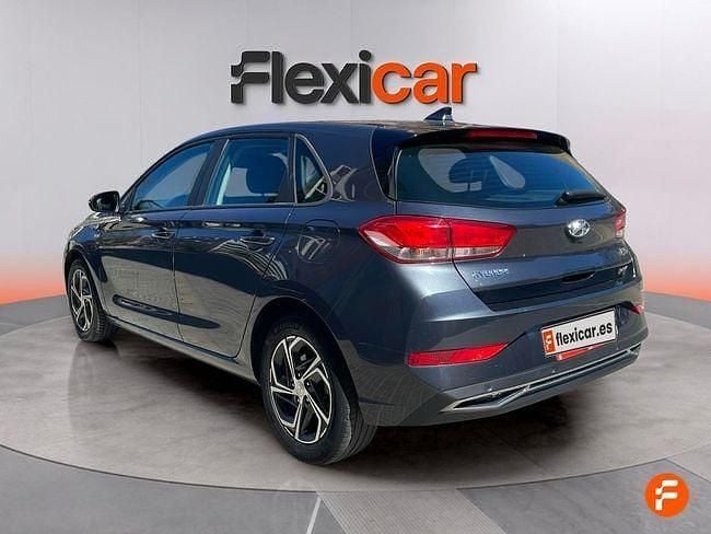Usado Hyundai i30 120 CV (88 kW) 2021 Gris