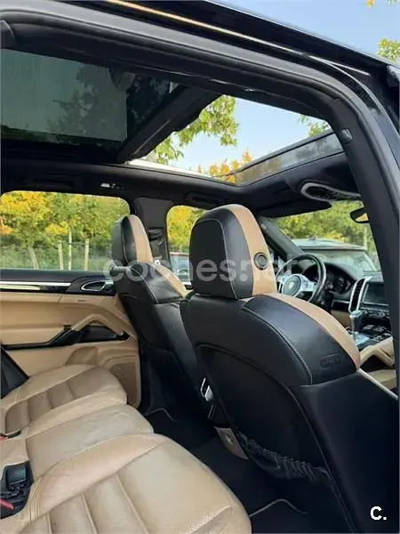Usado Porsche Cayenne Platinum Edition 245 CV (180 kW) 2014 Negro SUV