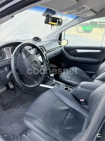 Usado Mercedes B200 140 CV (102 kW) 2006 Negro Monovolumen