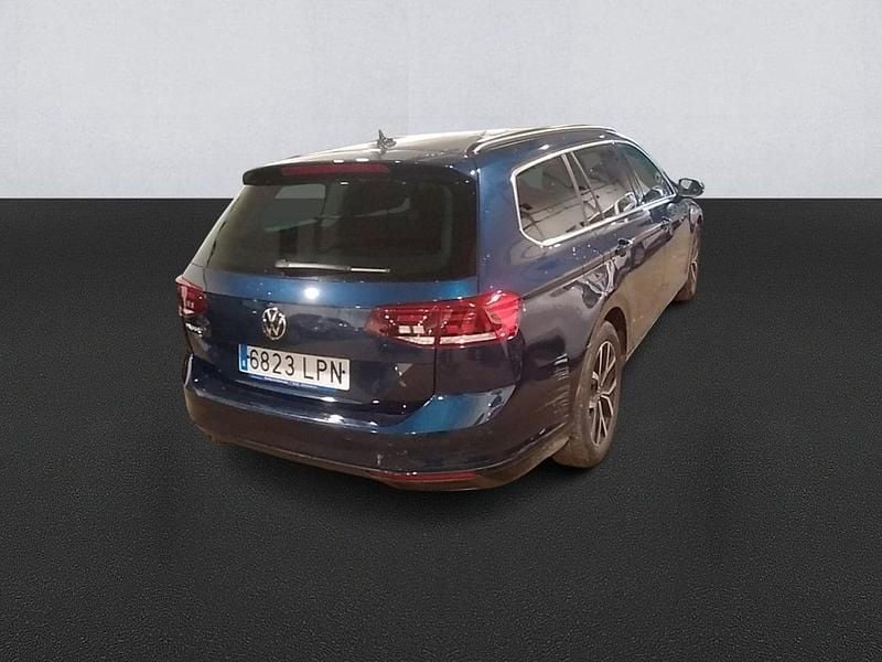 Usado VW Passat Executive 150 CV (110 kW) 2021 Familiar