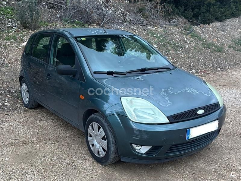 Verde Usado 2003 Ford Fiesta Ambiente Berlina | 2800 € (Precio justo) - Imagen 1/4