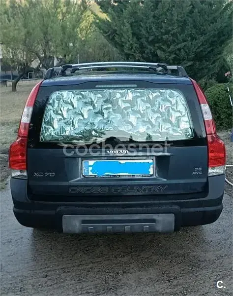 Usado Volvo XC70 Summum 163 CV (119 kW) 2005 Negro Familiar