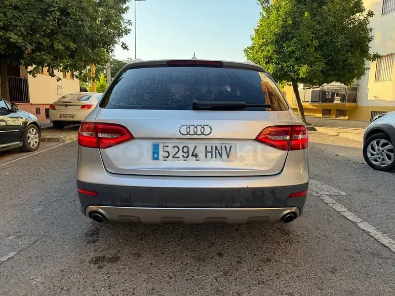 Usado Audi A4 Allroad 245 CV (180 kW) 2014 Gris / plata Familiar