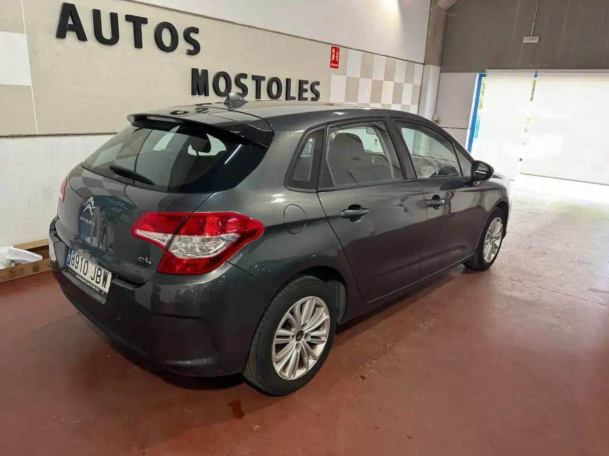 Usado Citroën C4 92 CV (67 kW) 2014 Gris