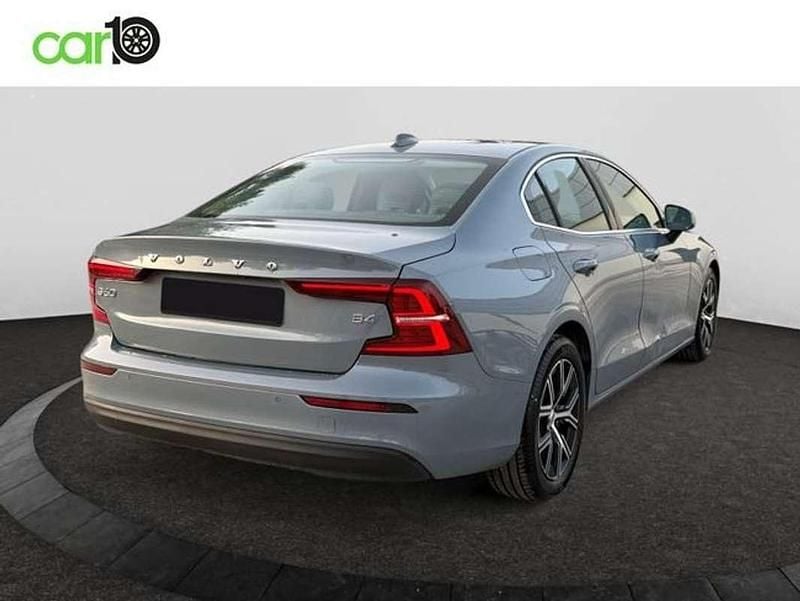 Begagnad Volvo S60 Core 197 HK (144 kW) 2024 Grå Sedan