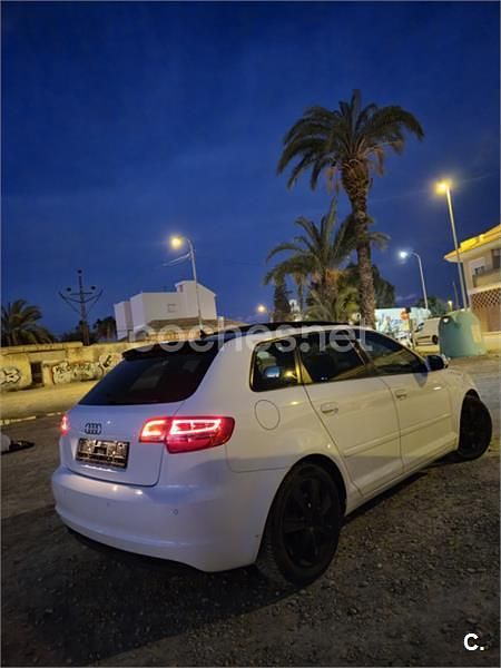 Usado Audi A3 Ambition 140 CV (102 kW) 2010 Blanco Utilitario