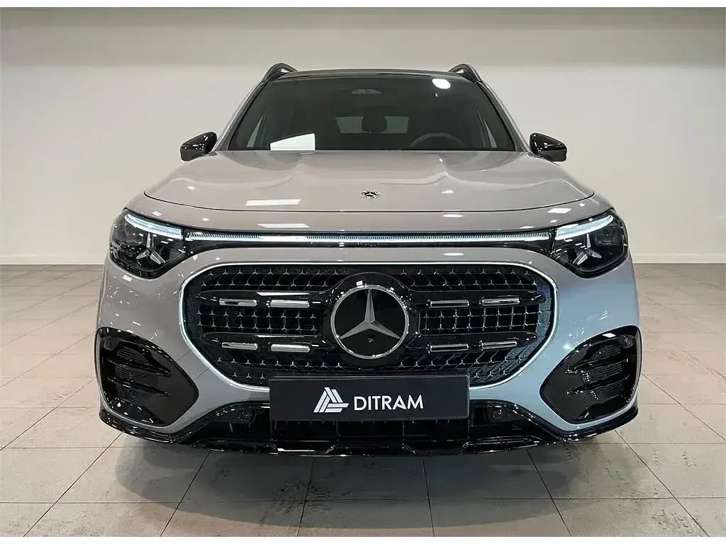 Nuevo Mercedes GLB200 163 CV (119 kW) 2026 Gris SUV