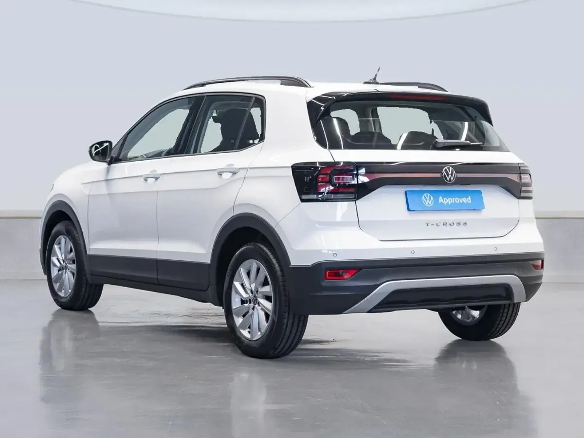 Usado VW T-Cross Advance 110 CV (80 kW) 2023 Blanco SUV