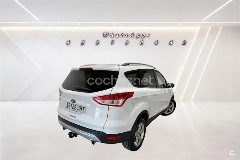 Usado Ford Kuga Trend 136 CV (100 kW) 2015 Blanco SUV