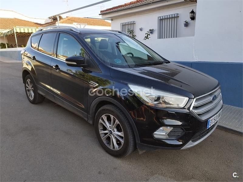 Negro Usado 2018 Ford Kuga Titanium SUV | 10.500 € (Super precio) - Imagen 1/4