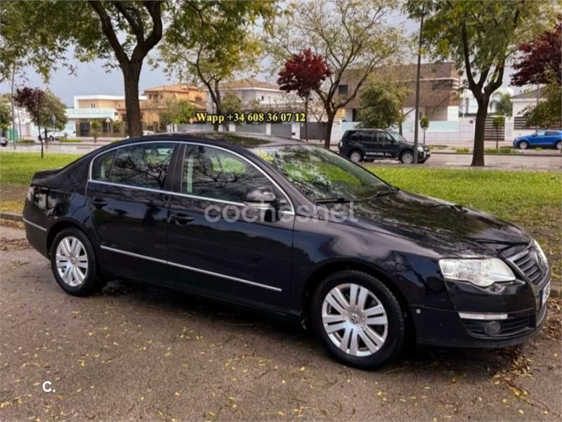Negro Usado 2007 VW Passat Highline Berlina | 6000 € (Precio justo) - Imagen 1/4