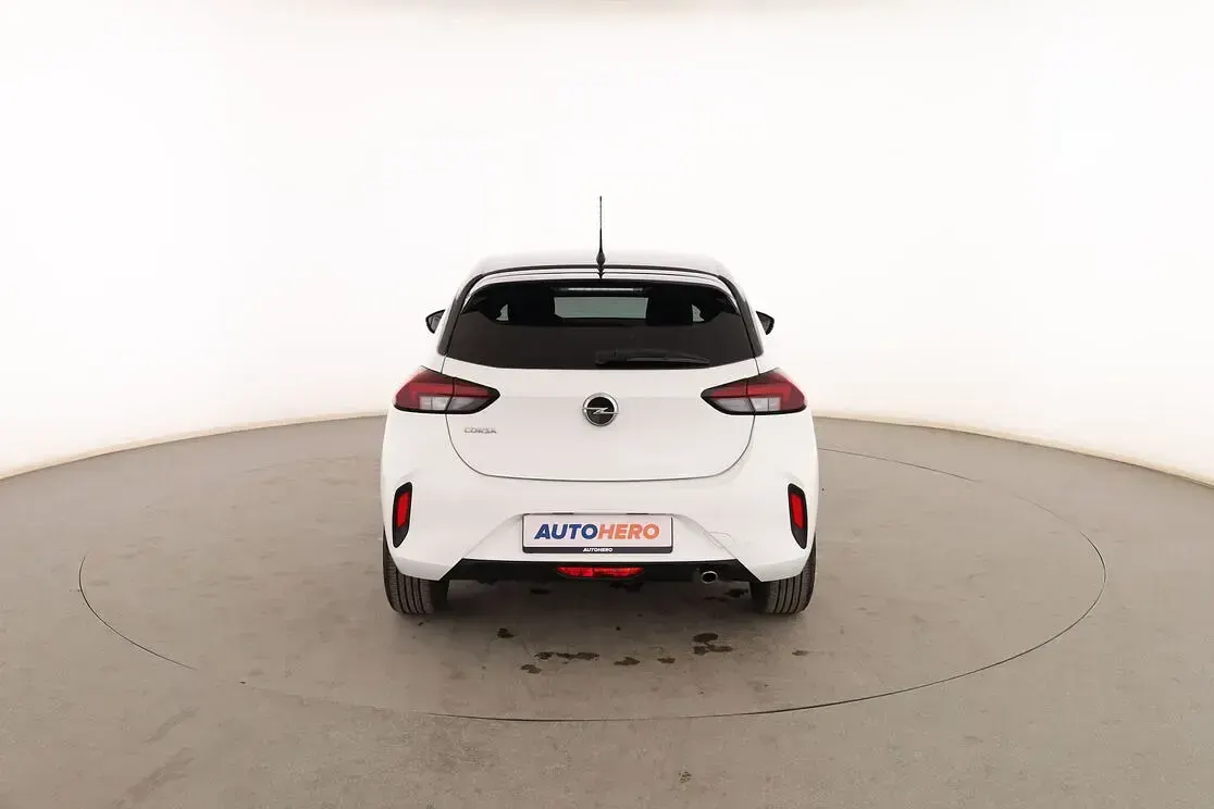 Usado Opel Corsa GS Line 101 CV (74 kW) 2020 Blanco Utilitario
