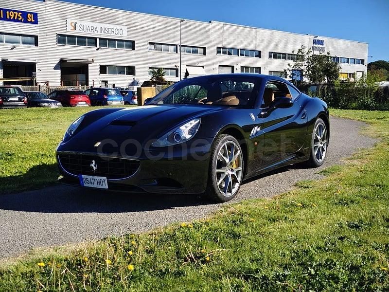 Usado Ferrari California 460 CV (338 kW) 2011 Negro Descapotable