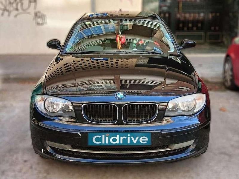 Usado BMW 118 150 CV (110 kW) 2007 Negro Utilitario