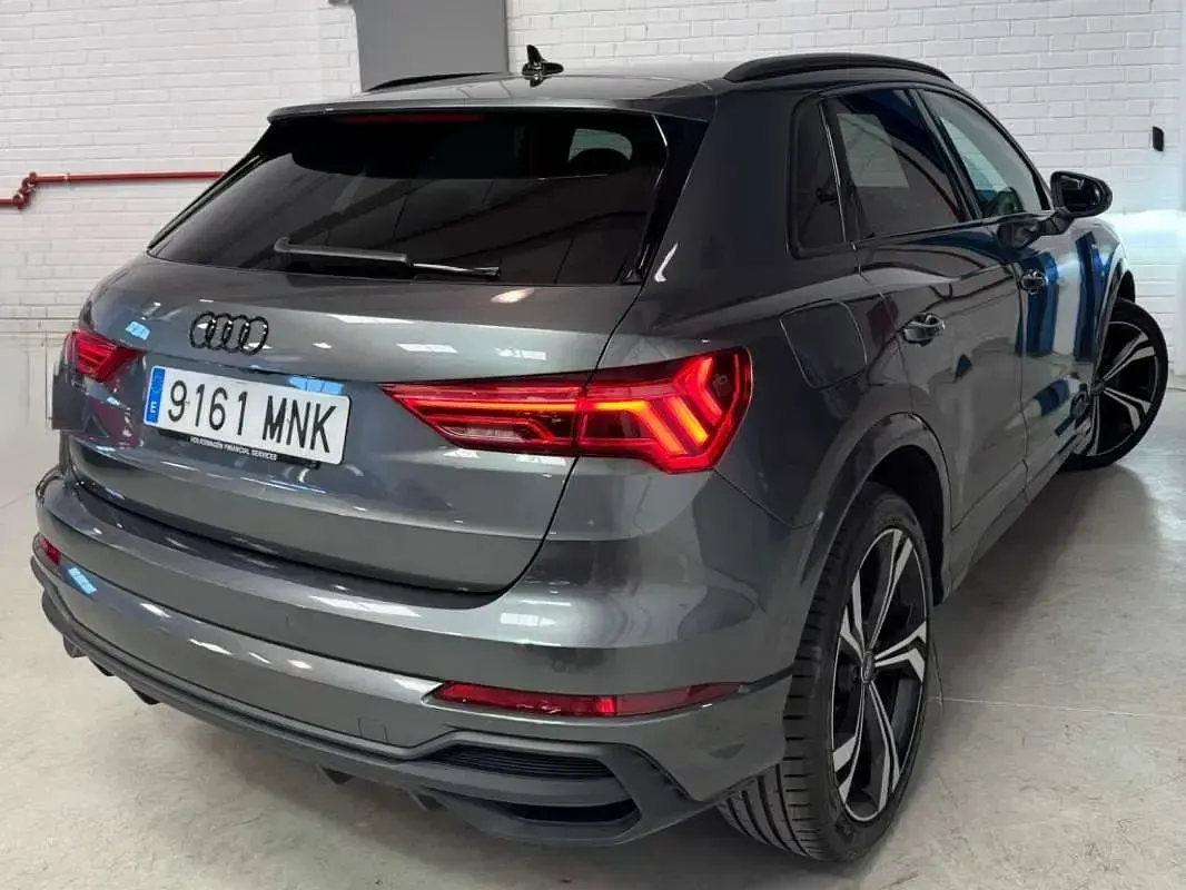 Usado Audi Q3 Sportback Ambiente 150 CV (110 kW) 2024 Gris SUV