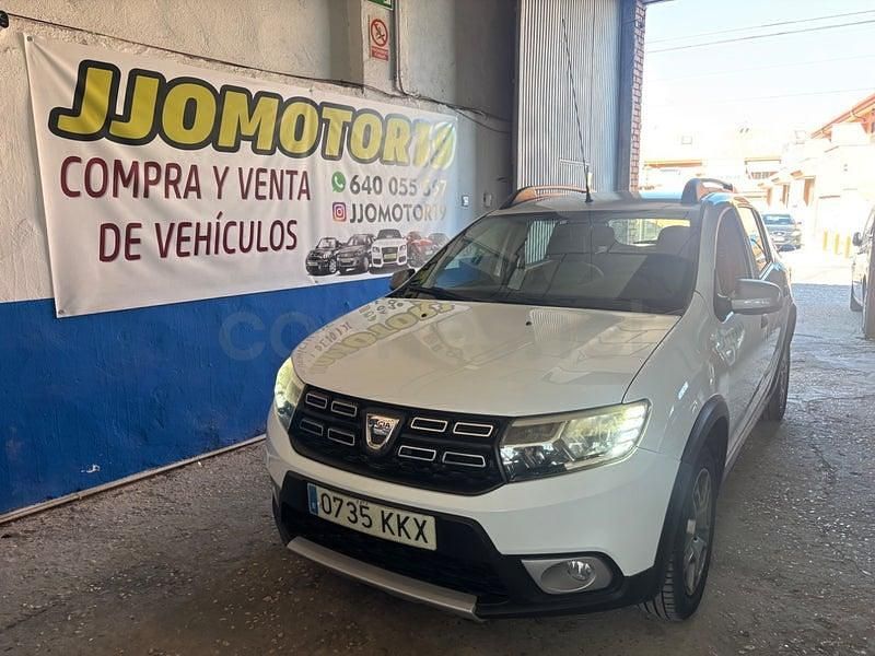 Usado Dacia Sandero Comfort 90 CV (66 kW) 2018 Blanco Berlina