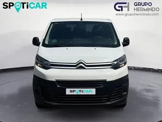Usado Citroën Jumpy Comfort 120 CV (88 kW) 2021 Blanco Monovolumen
