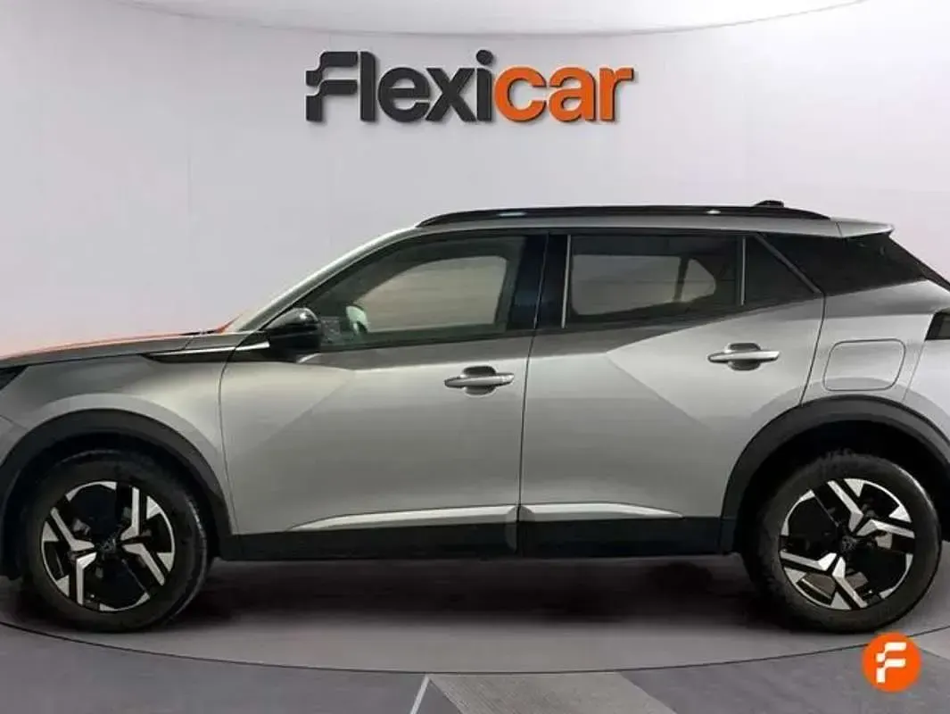 Usado Peugeot 2008 Allure 101 CV (74 kW) 2025 Gris SUV