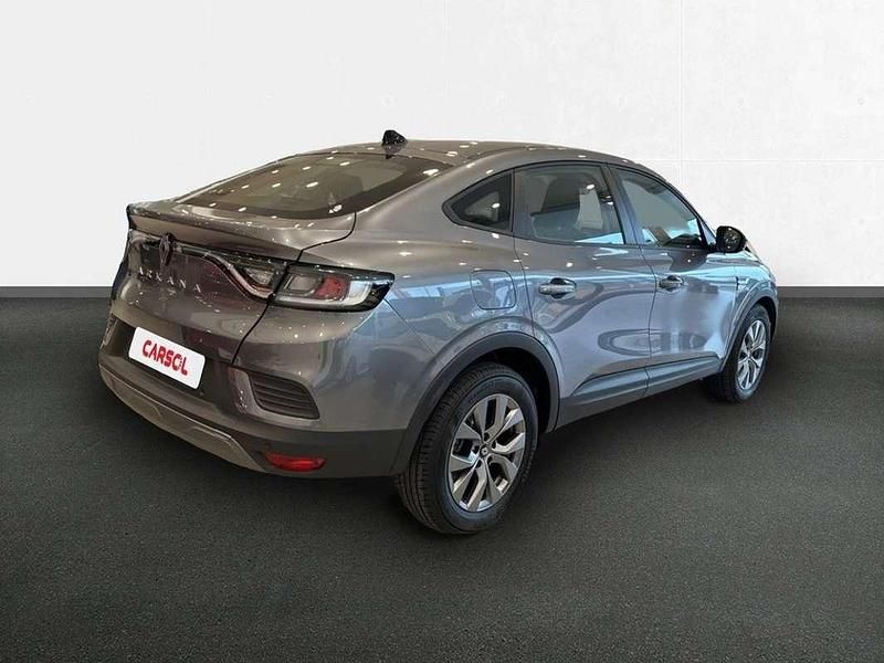 Usado Renault Arkana Evolution 139 CV (102 kW) 2025 Gris SUV