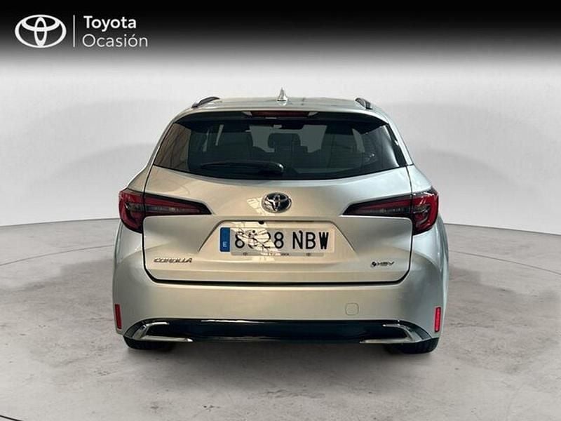 Usado Toyota Corolla Active 140 CV (102 kW) 2025 Gris Familiar