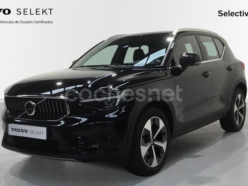 Negro Usado 2022 Volvo XC40 Plus SUV | 38.900 € (Caro) - Imagen 1/4