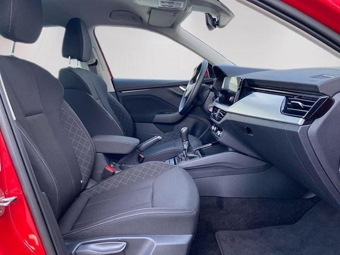 Usado Skoda Kamiq Ambition 110 CV (80 kW) 2024 Rojo SUV