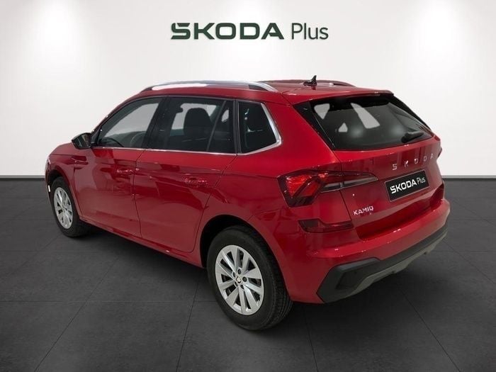 Rojo Usado 2024 Skoda Kamiq Selection SUV | 21.500 € (Precio justo) - Imagen 1/4