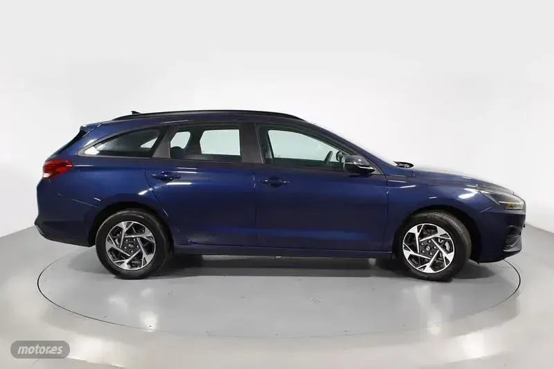 Nuevo Hyundai i30 100 CV (73 kW) 2025 Azul Familiar