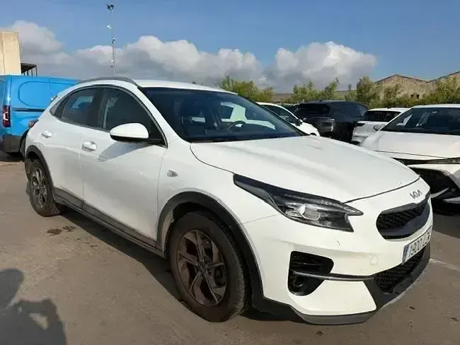 Usado Kia XCeed 120 CV (88 kW) 2022 Blanco SUV