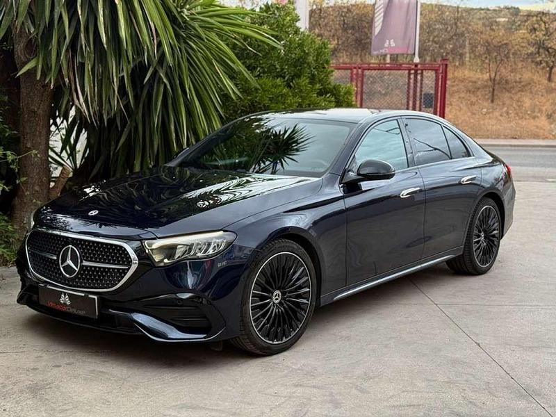 Azul Usado 2025 Mercedes E220 Berlina | 61.500 € (Super precio) - Imagen 1/4