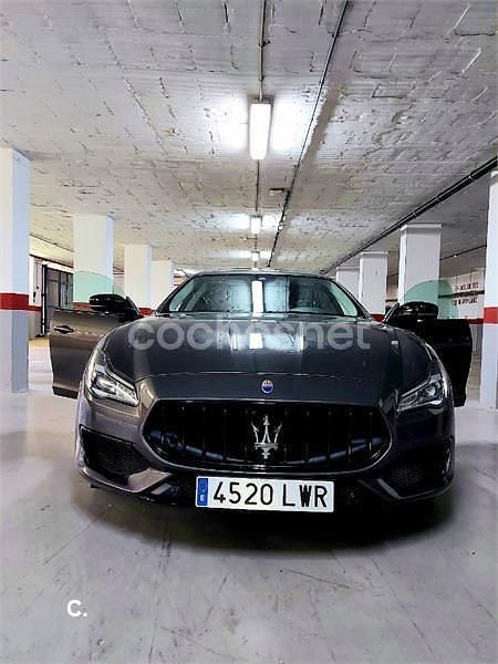 Usado Maserati Quattroporte 275 CV (202 kW) 2018 Gris / plata Berlina